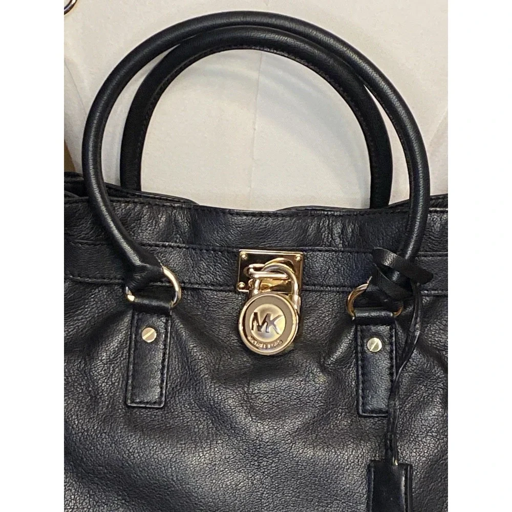 Michael Kors black leather handbag Gold Chain Handle Multi Pockets Dust bag